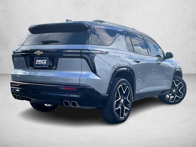 2025 Chevrolet Traverse High Country photo 2