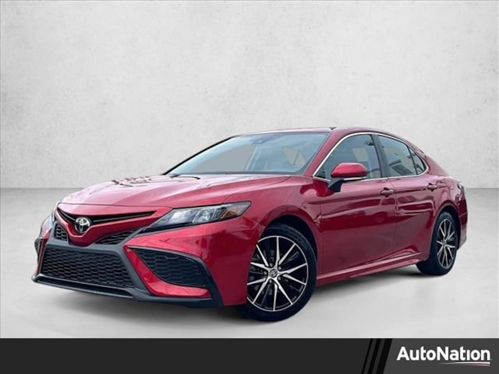 Used 2023 Toyota Camry SE Sedan