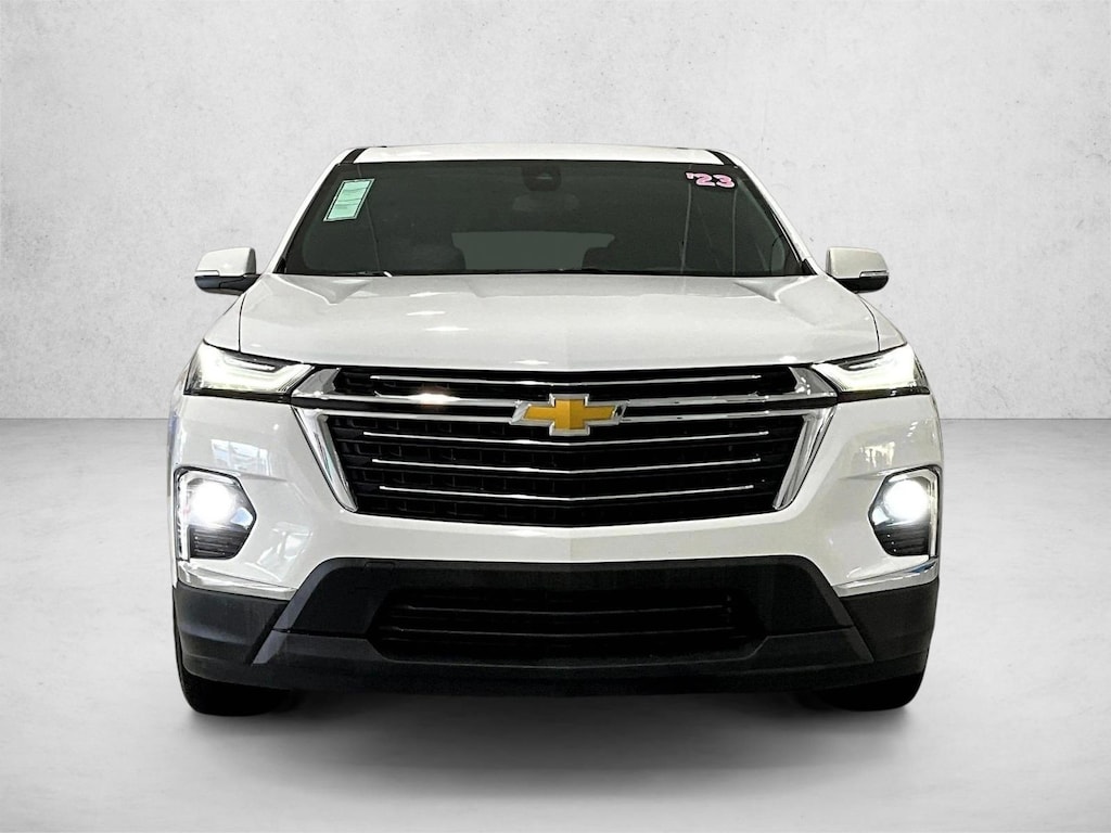 Used 2023 Chevrolet Traverse LT Cloth SUV