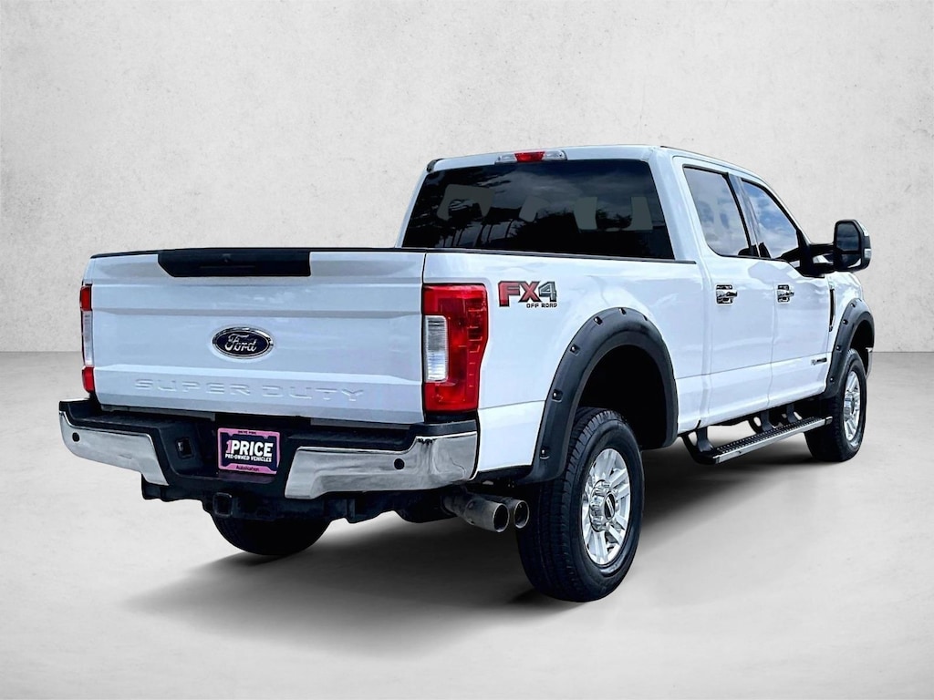 Used 2017 Ford F-250 XLT Truck Crew Cab