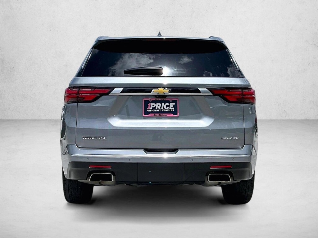 Used 2023 Chevrolet Traverse Premier SUV