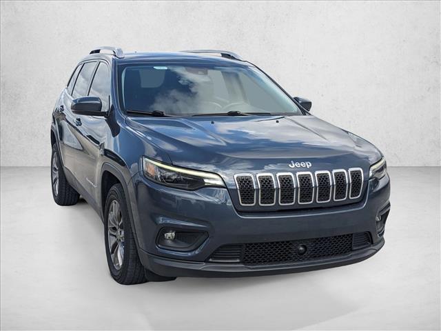 2021 Jeep Cherokee Latitude Lux photo 3