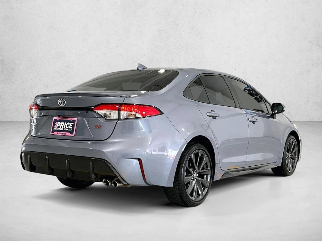 Used 2024 Toyota Corolla SE Sedan
