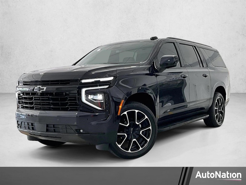 Used 2025 Chevrolet Suburban RST SUV