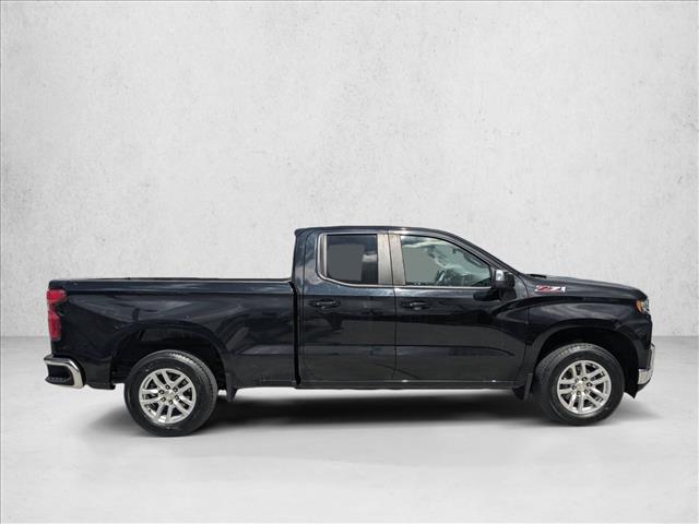 2019 Chevrolet Silverado 1500 LT photo 4