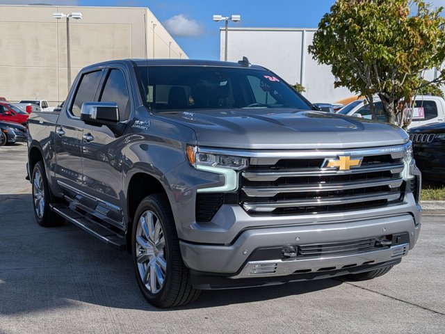 2024 Chevrolet Silverado 1500 High Country photo 3