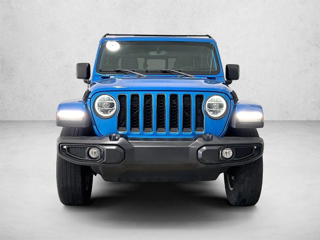 Used 2021 Jeep Gladiator Overland Truck Crew Cab