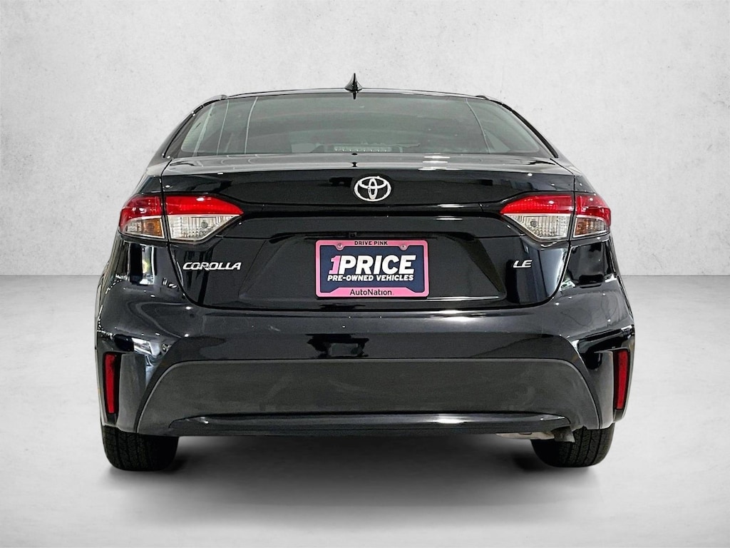Used 2022 Toyota Corolla LE Sedan