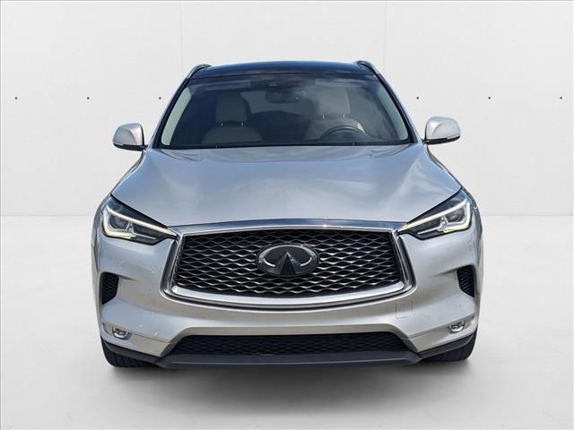 2019 Infiniti QX50 Luxe photo 2