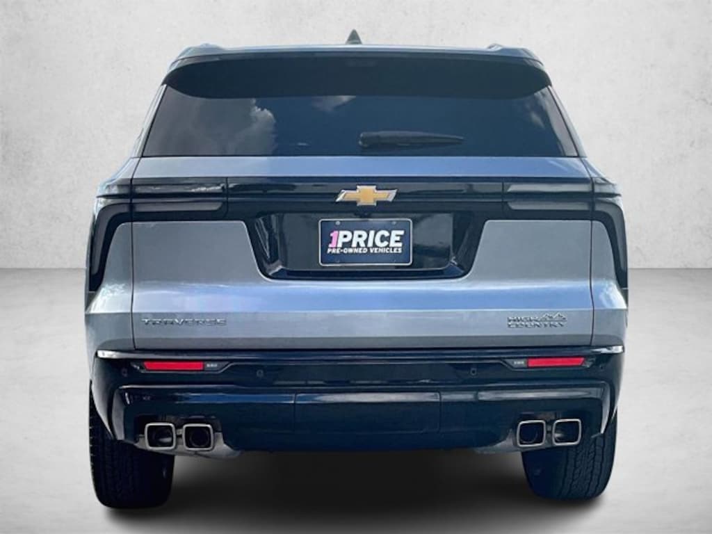 Certified 2025 Chevrolet Traverse FWD High Country SUV