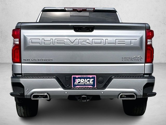 2025 Chevrolet Silverado 1500 High Country photo 4