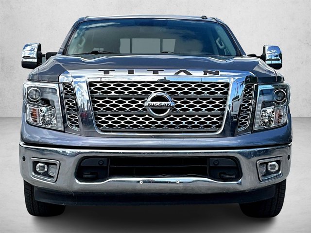 2018 Nissan Titan SL photo 3