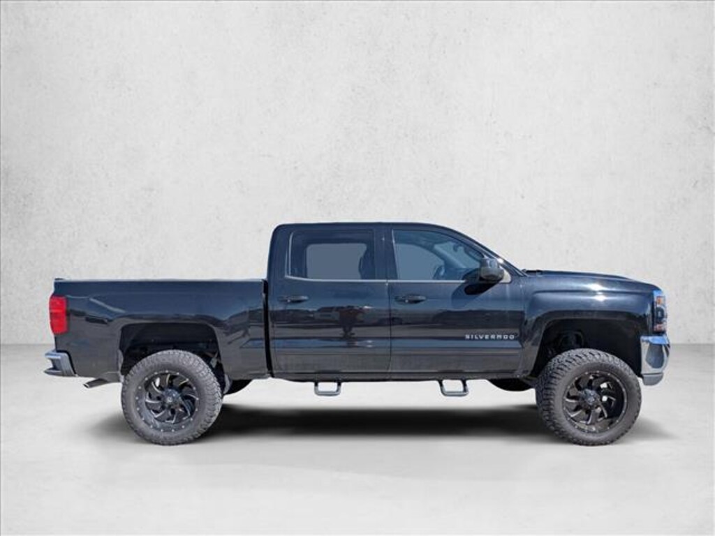 Used 2017 Chevrolet Silverado 1500 LT Truck Crew Cab