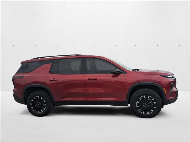 2025 Chevrolet Traverse Z71 photo 3