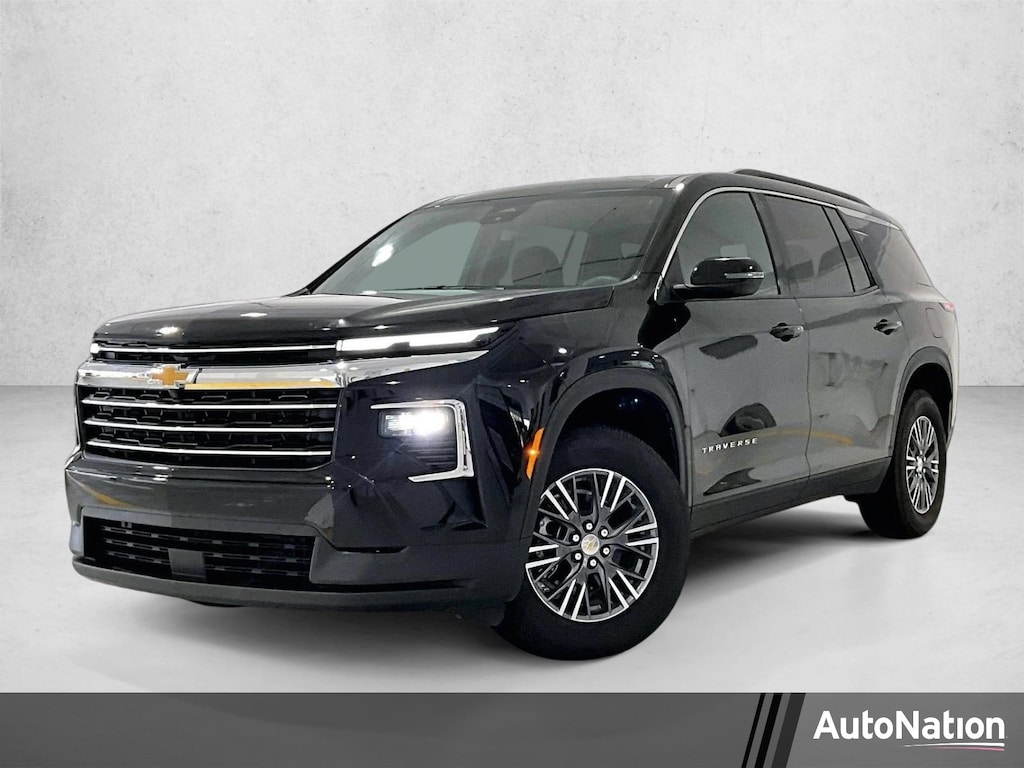 Used 2026 Chevrolet Traverse FWD LT SUV
