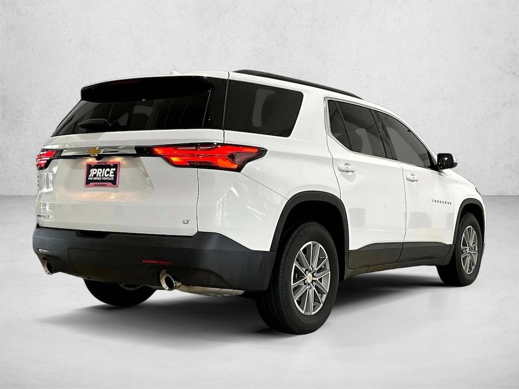 Used 2023 Chevrolet Traverse LT Cloth SUV