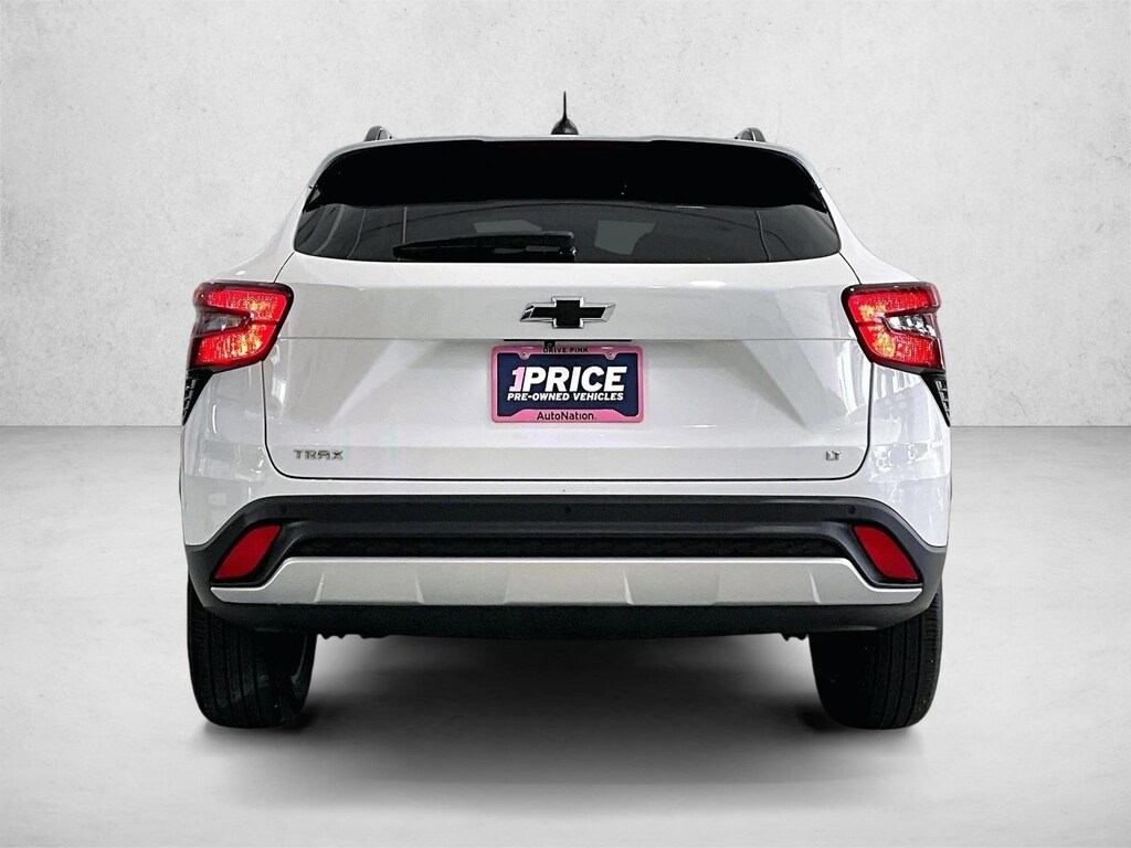 Used 2025 Chevrolet Trax LT SUV