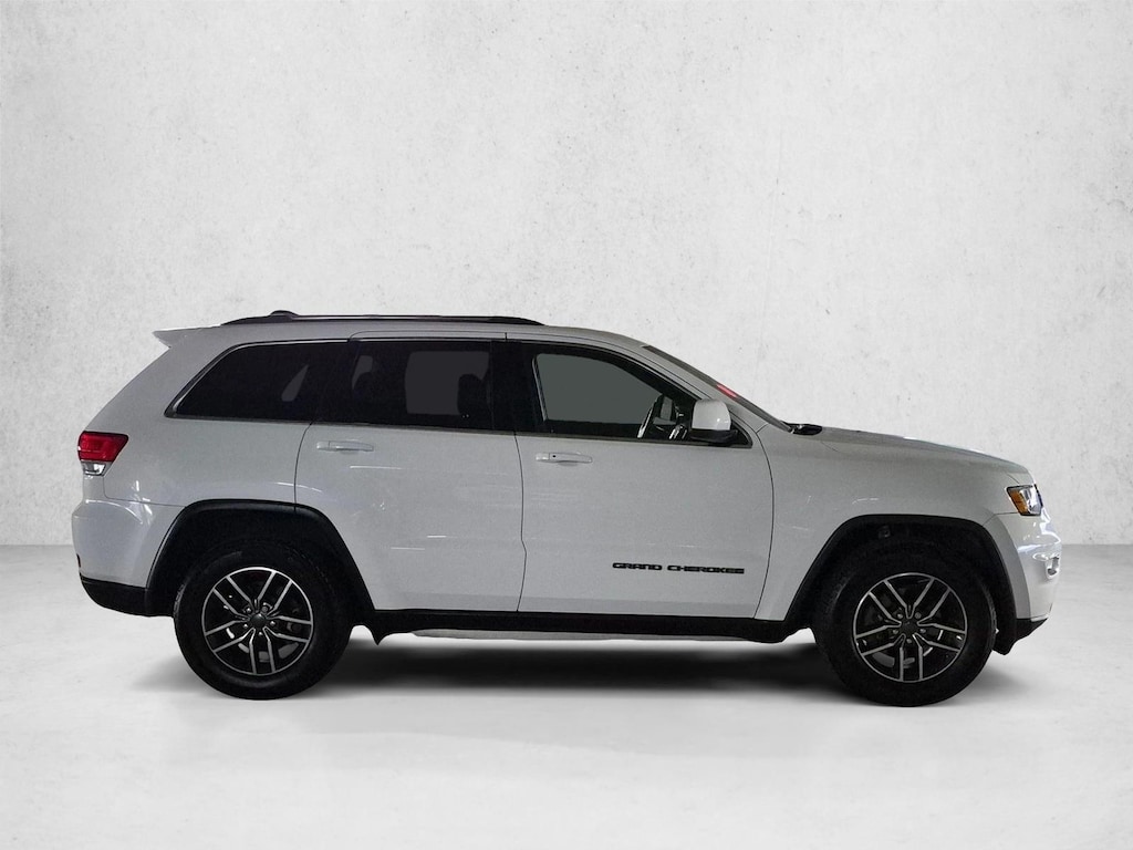 Used 2019 Jeep Grand Cherokee Laredo E SUV