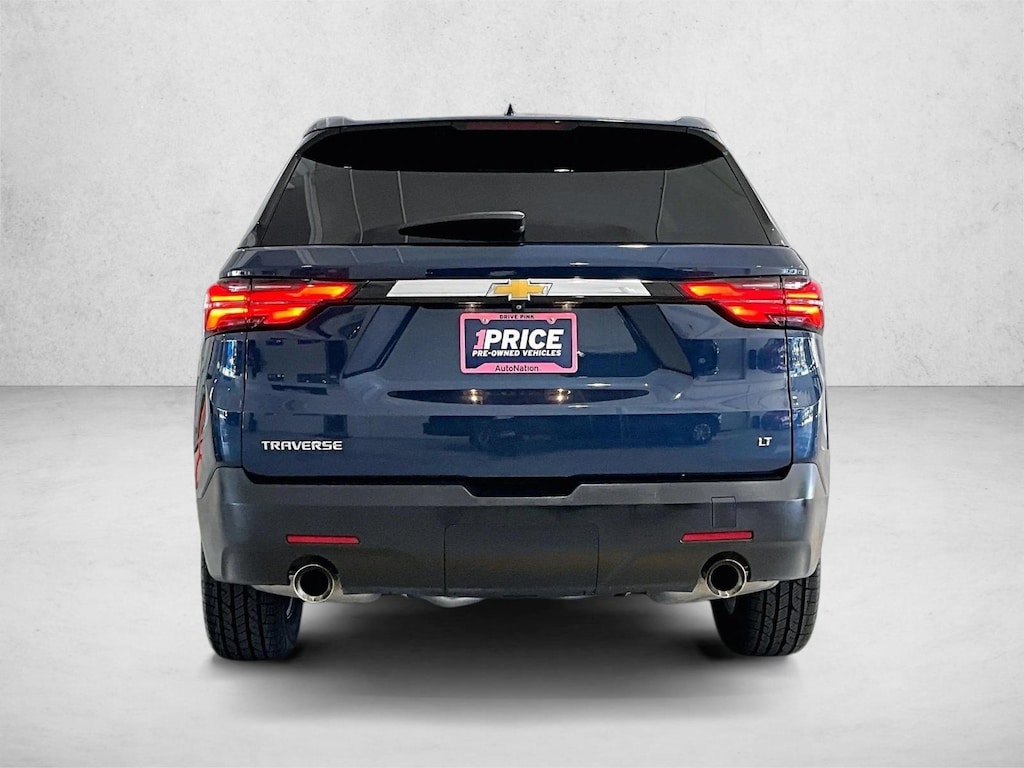 Used 2023 Chevrolet Traverse LT Cloth SUV