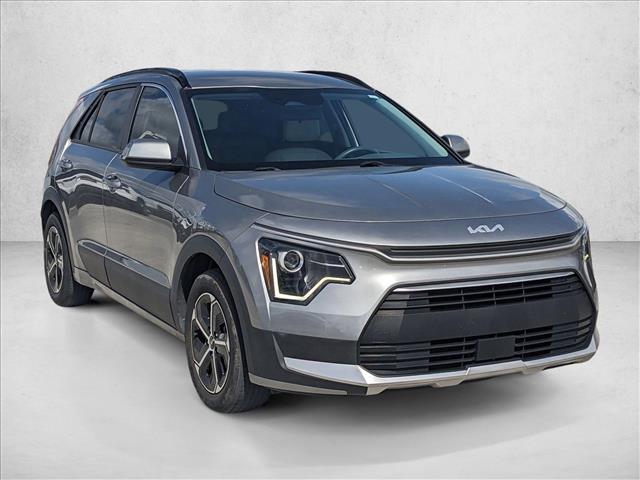2023 Kia Niro EX photo 3