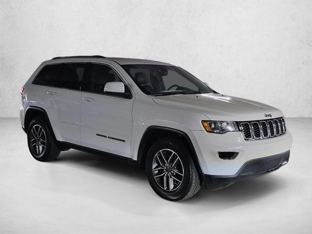 Used 2019 Jeep Grand Cherokee Laredo E SUV