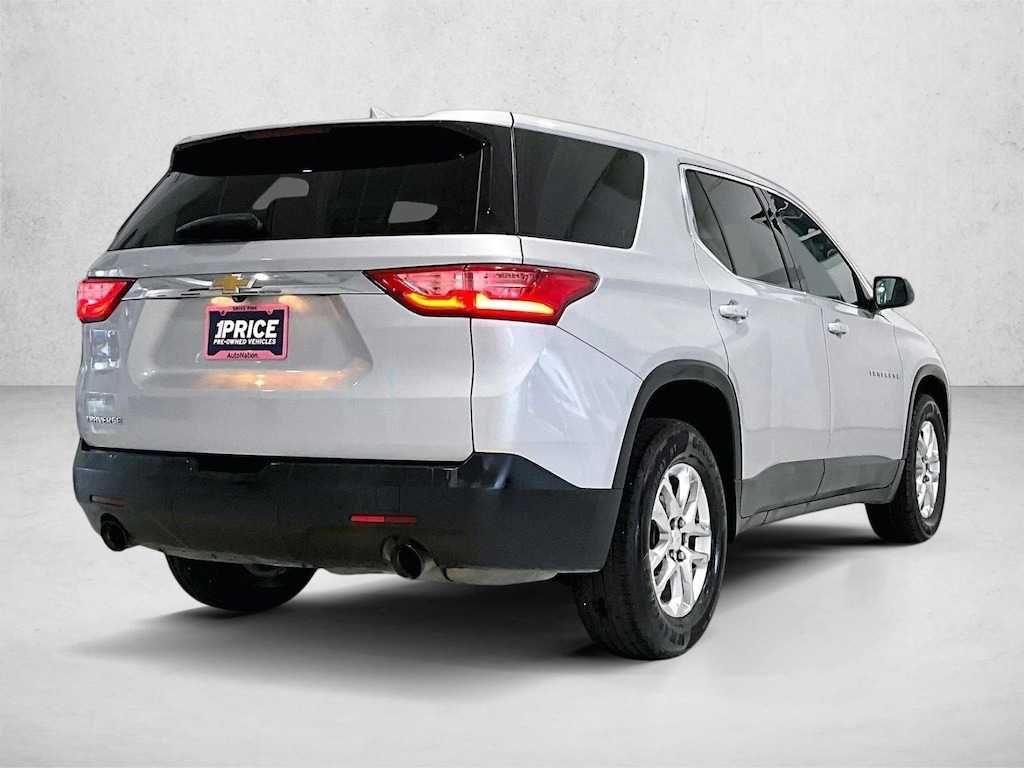 Used 2021 Chevrolet Traverse LS SUV