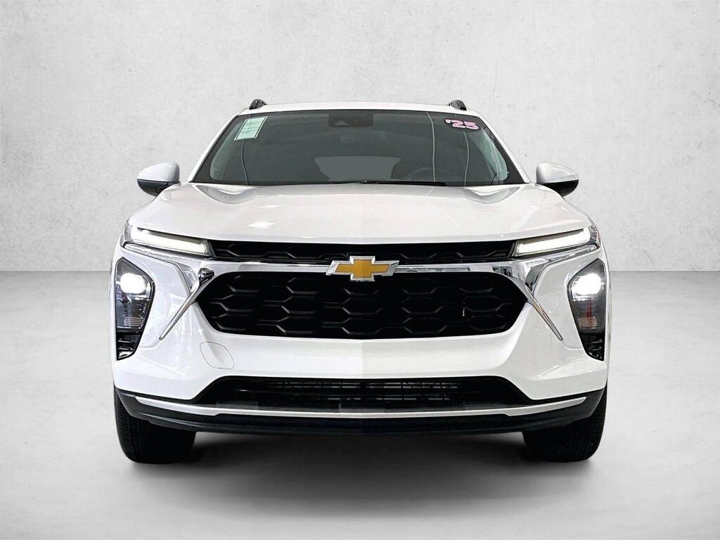 Used 2025 Chevrolet Trax LT SUV