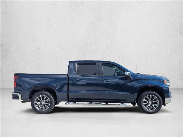 2022 Chevrolet Silverado 1500 LT photo 4