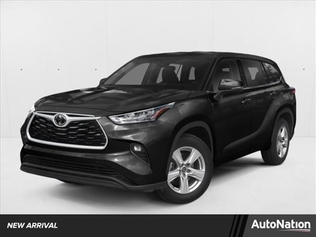 Used 2021 Toyota Highlander LE SUV