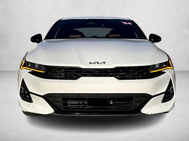 2024 Kia K5 GT-Line photo 3
