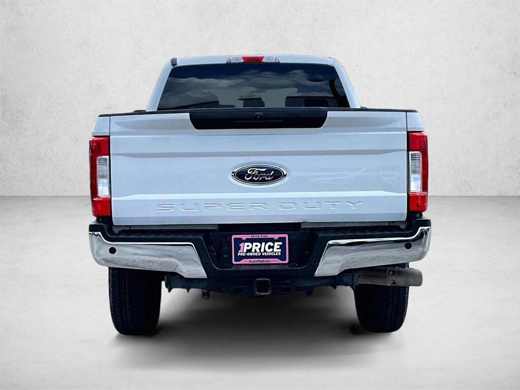 Used 2017 Ford F-250 XLT Truck Crew Cab