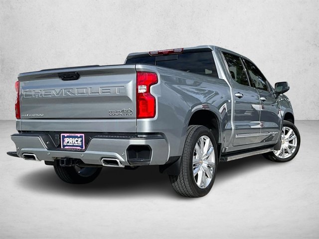 2025 Chevrolet Silverado 1500 High Country photo 2