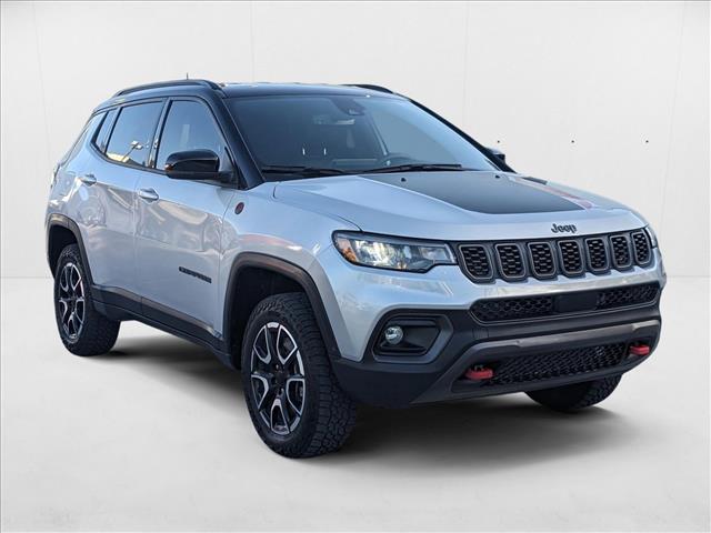 2024 Jeep Compass Trailhawk photo 3