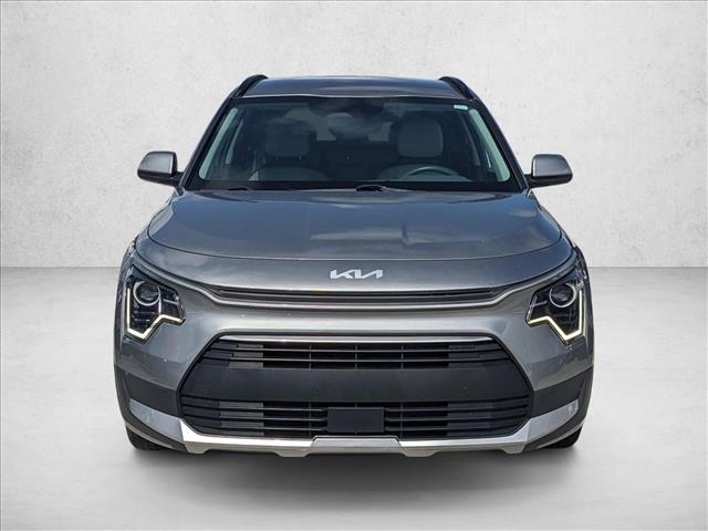 2023 Kia Niro EX photo 2