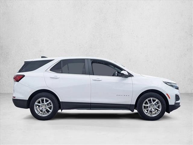 2024 Chevrolet Equinox LT photo 2
