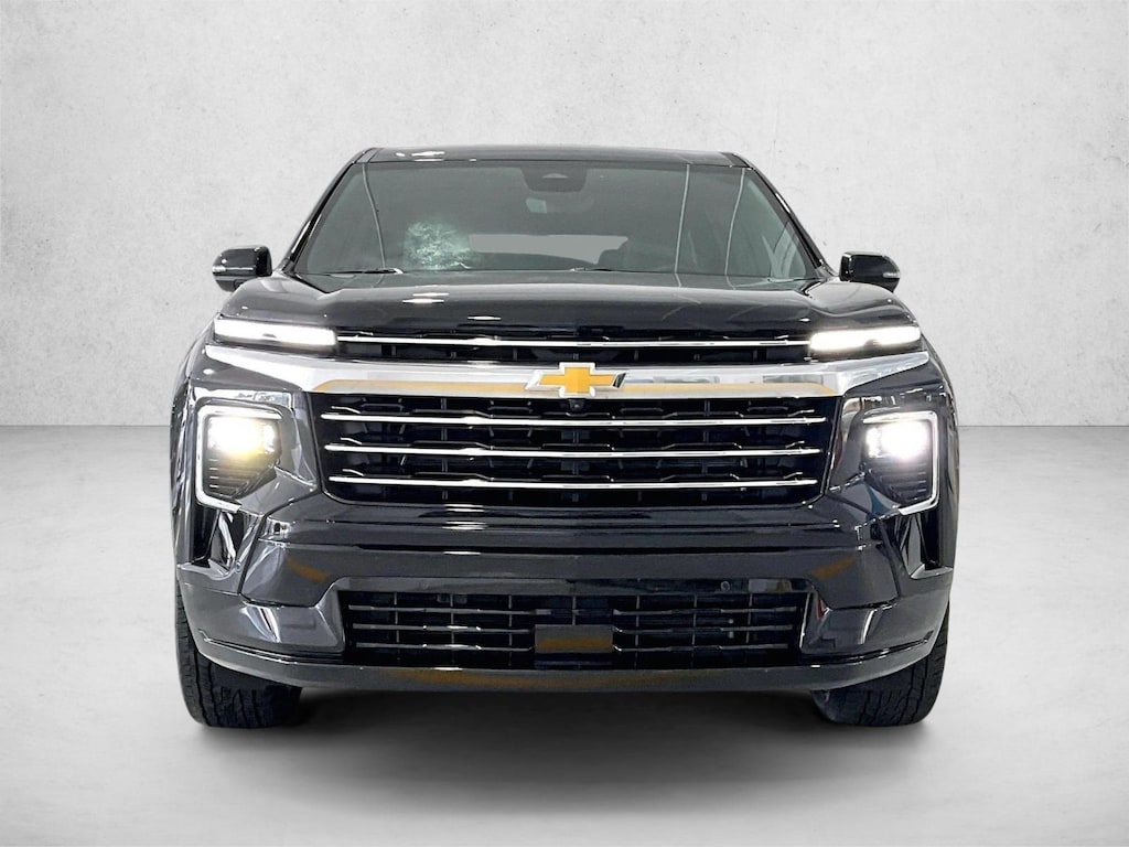 Used 2025 Chevrolet Traverse FWD High Country SUV