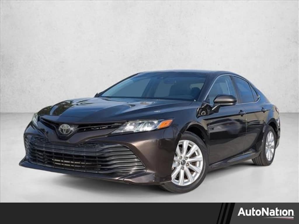 Used 2018 Toyota Camry LE Sedan