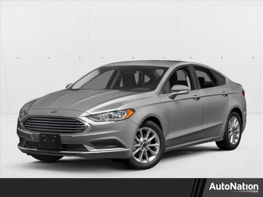 Used 2017 Ford Fusion SE Sedan