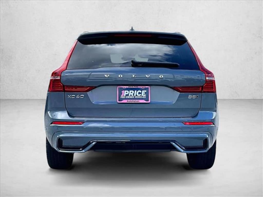 Used 2024 Volvo XC60 Plus Dark Theme SUV