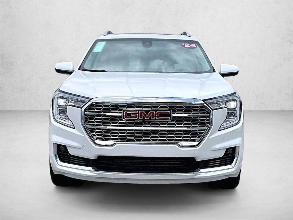 Used 2024 GMC Terrain Denali SUV