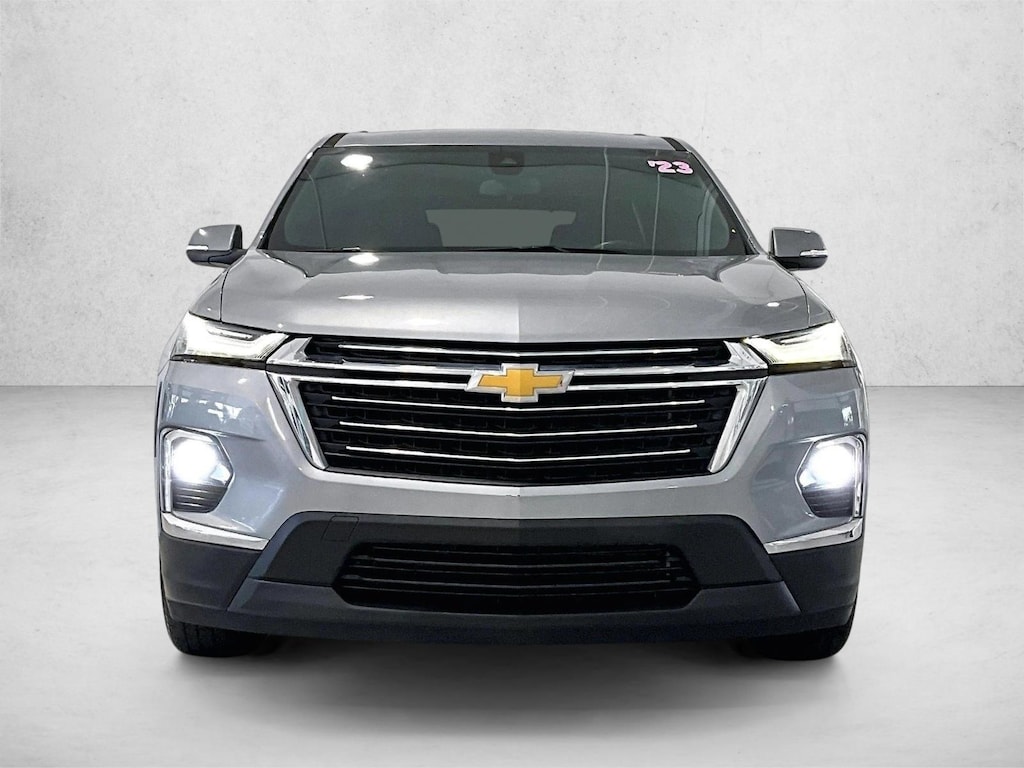 Used 2023 Chevrolet Traverse LT Cloth SUV