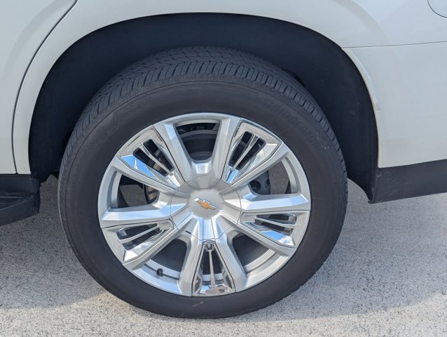 2021 Chevrolet Tahoe High Country photo 3