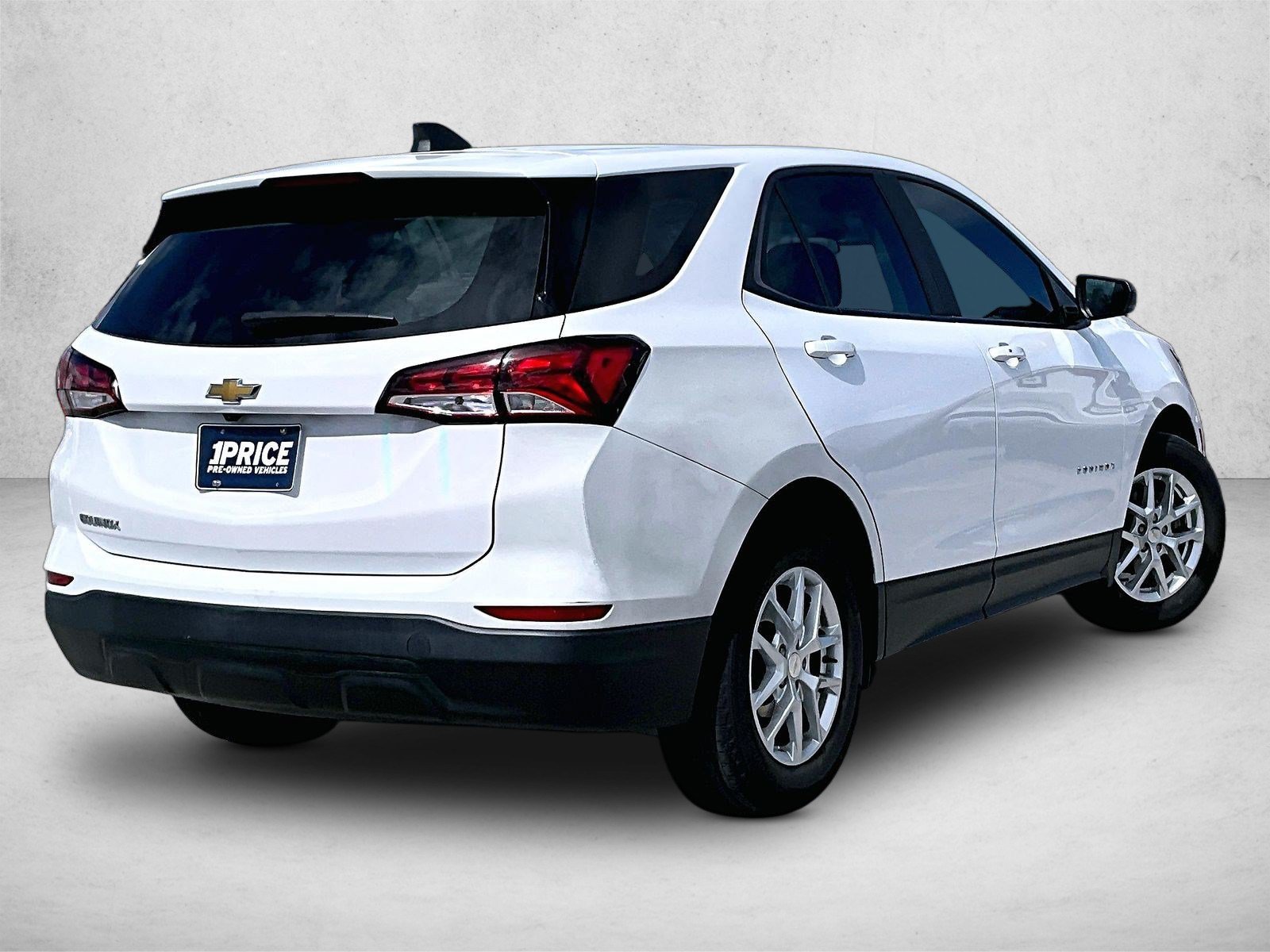 Used 2023 Chevrolet Equinox LS SUV