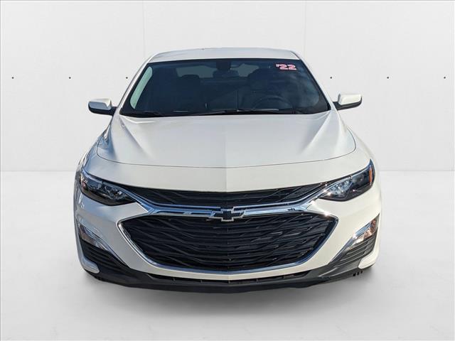 2022 Chevrolet Malibu RS photo 2
