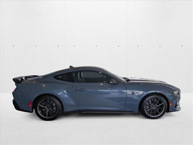 2024 Ford Mustang Dark Horse photo 4