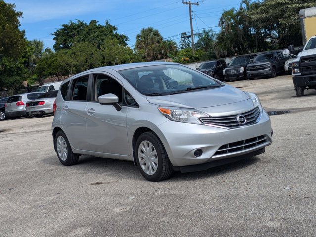 2016 Nissan Versa Note SV photo 2