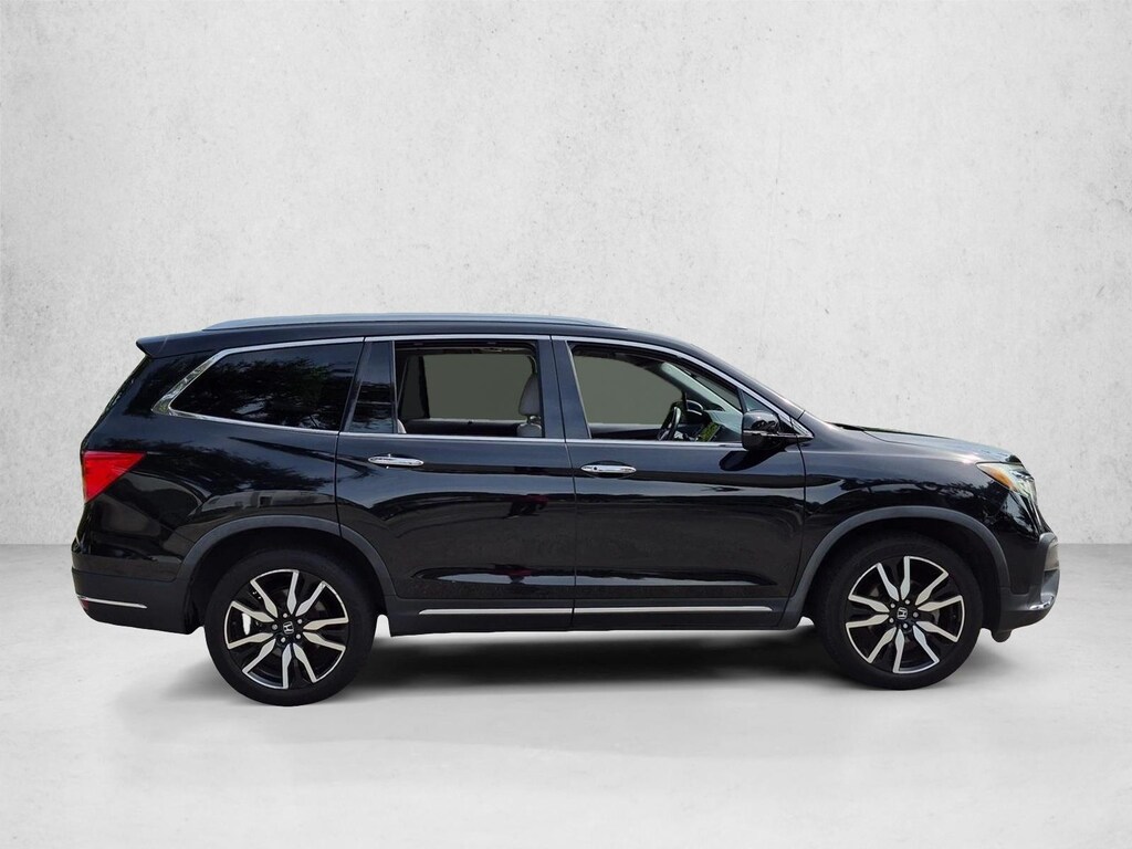Used 2019 Honda Pilot Touring 7-Passenger SUV