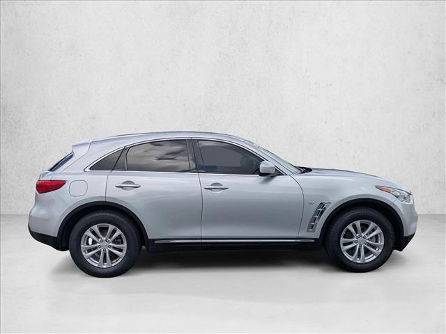 2016 Infiniti QX70 photo 4
