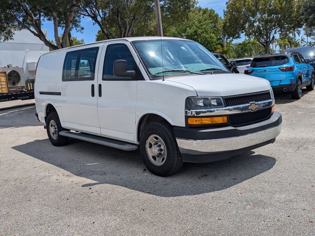 2021 Chevrolet Express 2500 Cargo Van photo 2