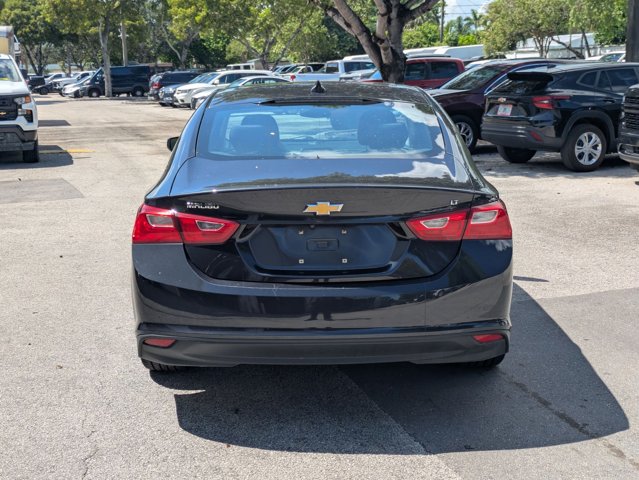 2023 Chevrolet Malibu 1LT photo 2